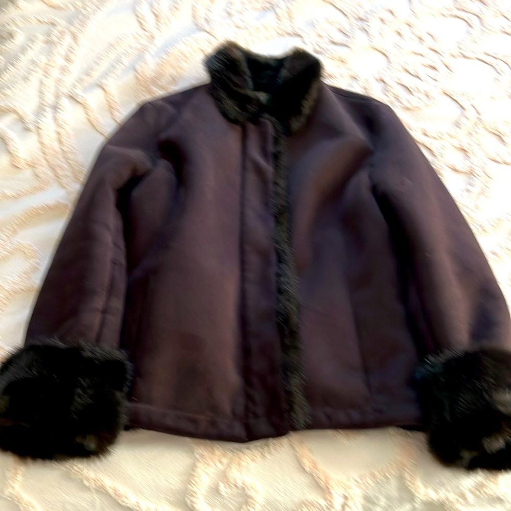 Ann Taylor Pho sueded jacket. Cozy lining flattering princess seems zip pockets.